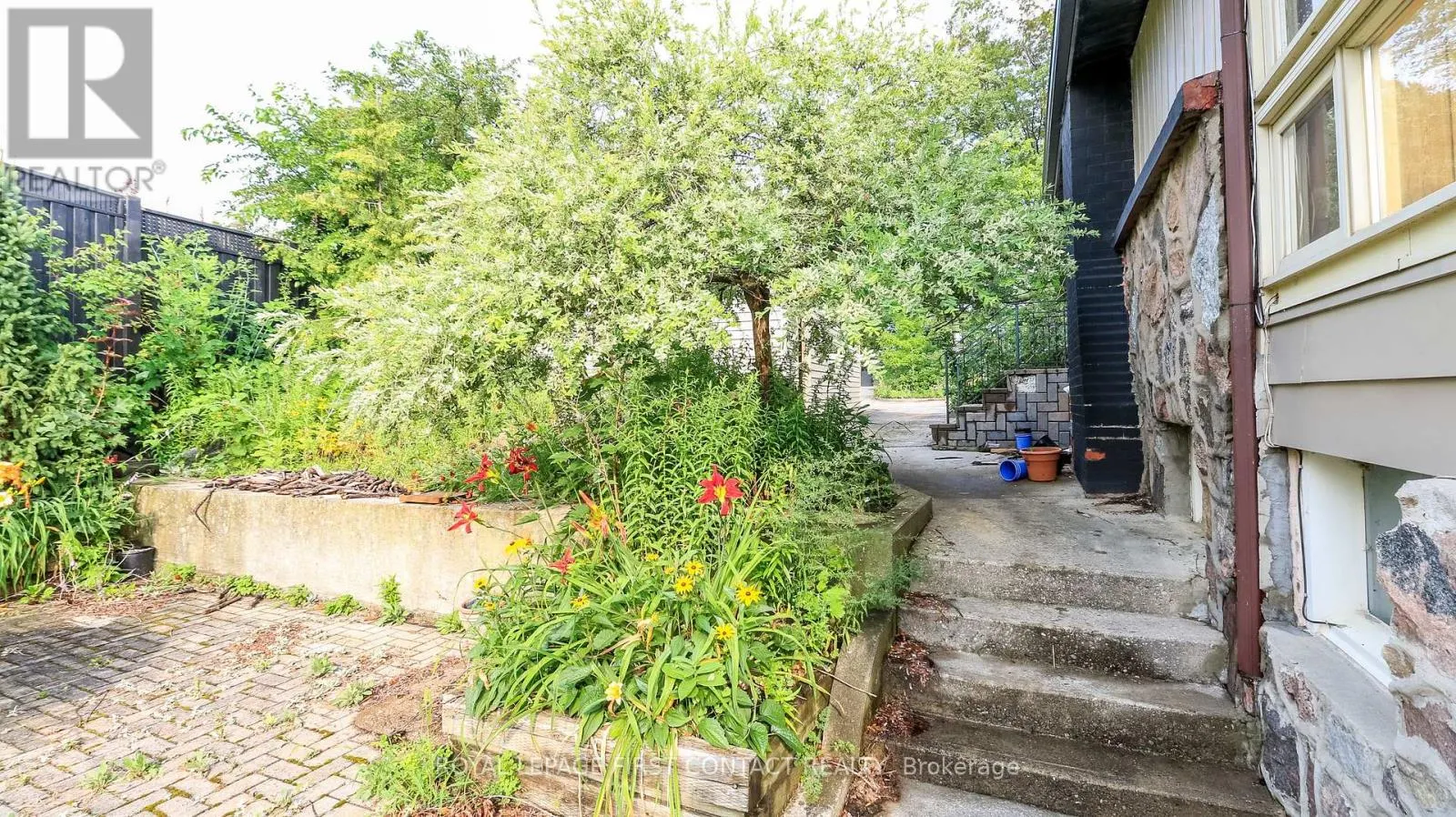 21 SUNNIDALE ROAD