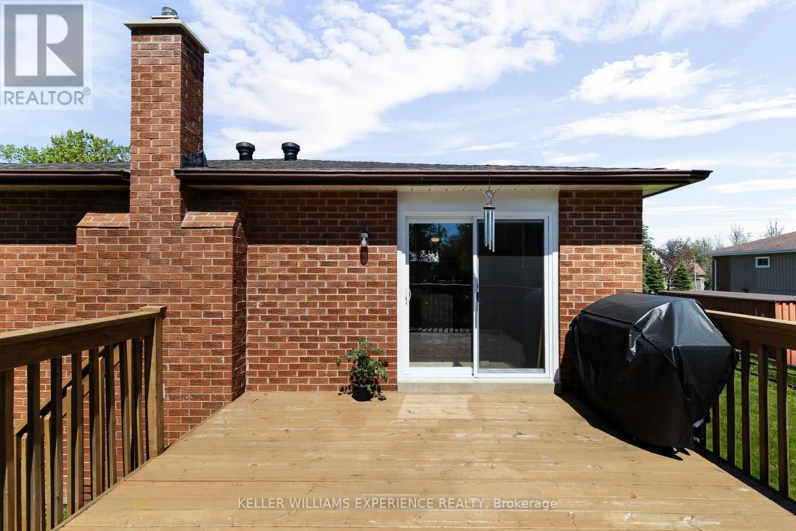 4 CAMPBELL AVENUE