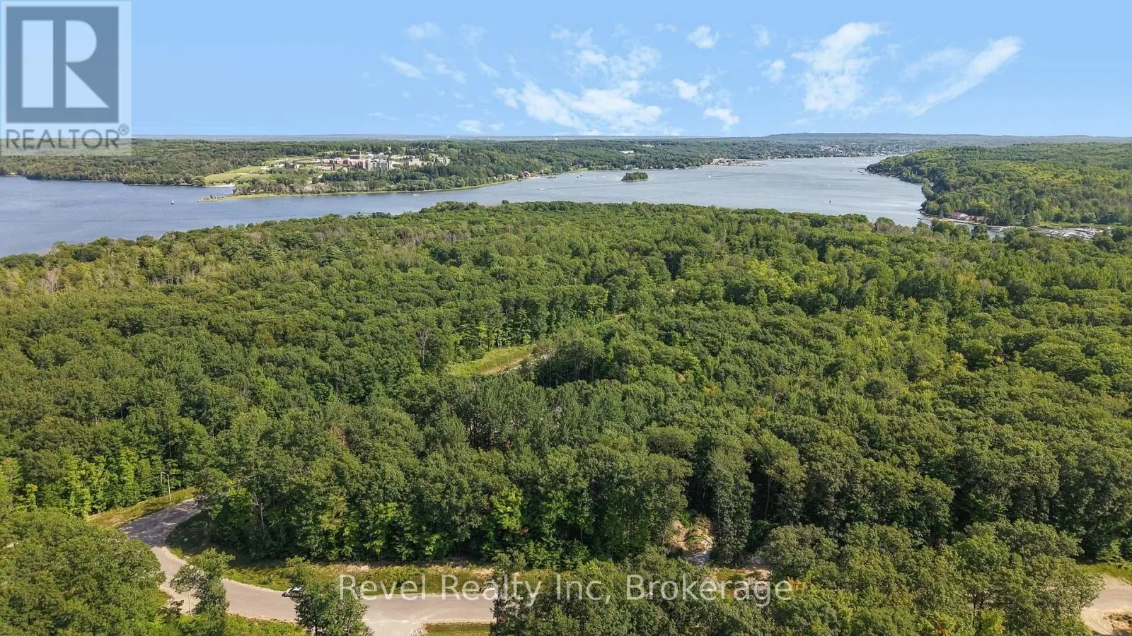 46 VOYAGEUR DRIVE