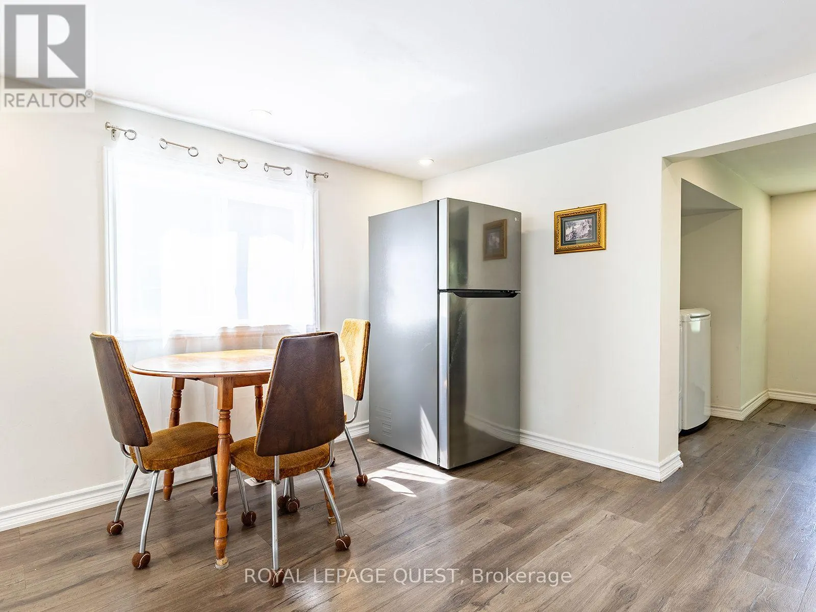 239 FRONT STREET S