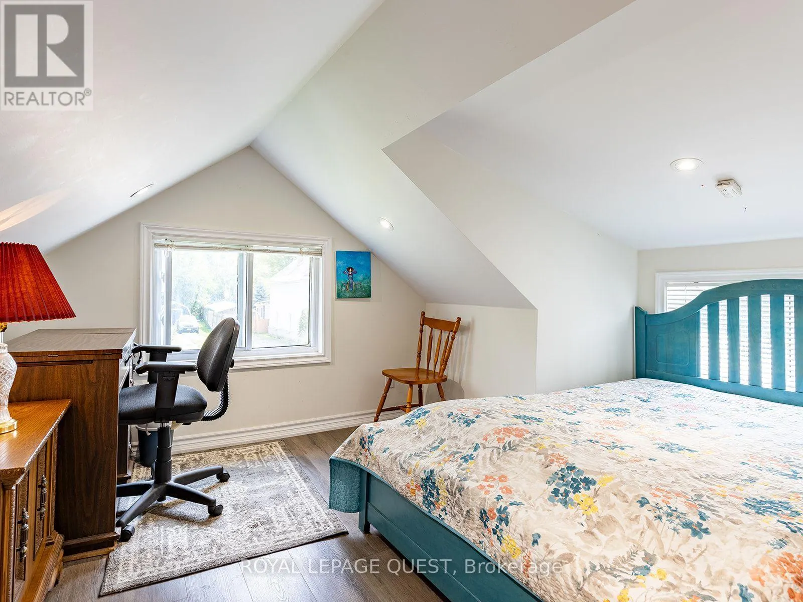 239 FRONT STREET S