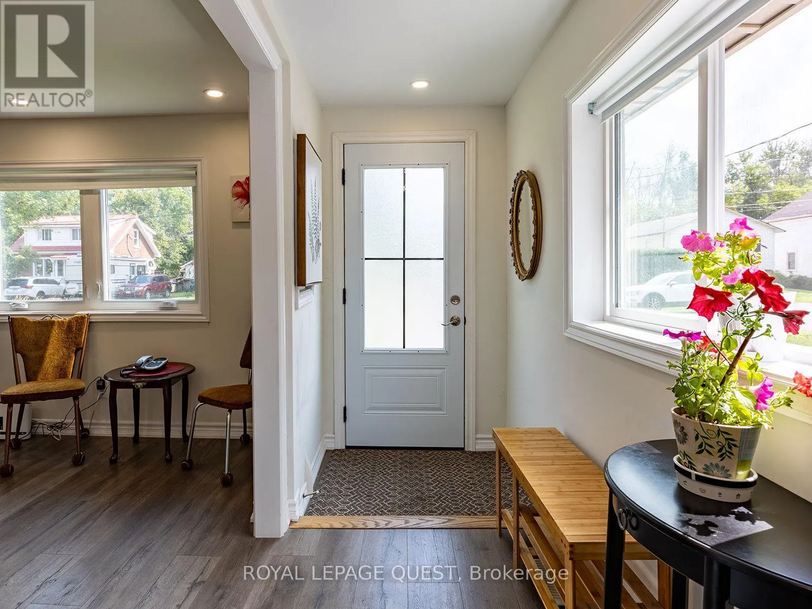 239 FRONT STREET S