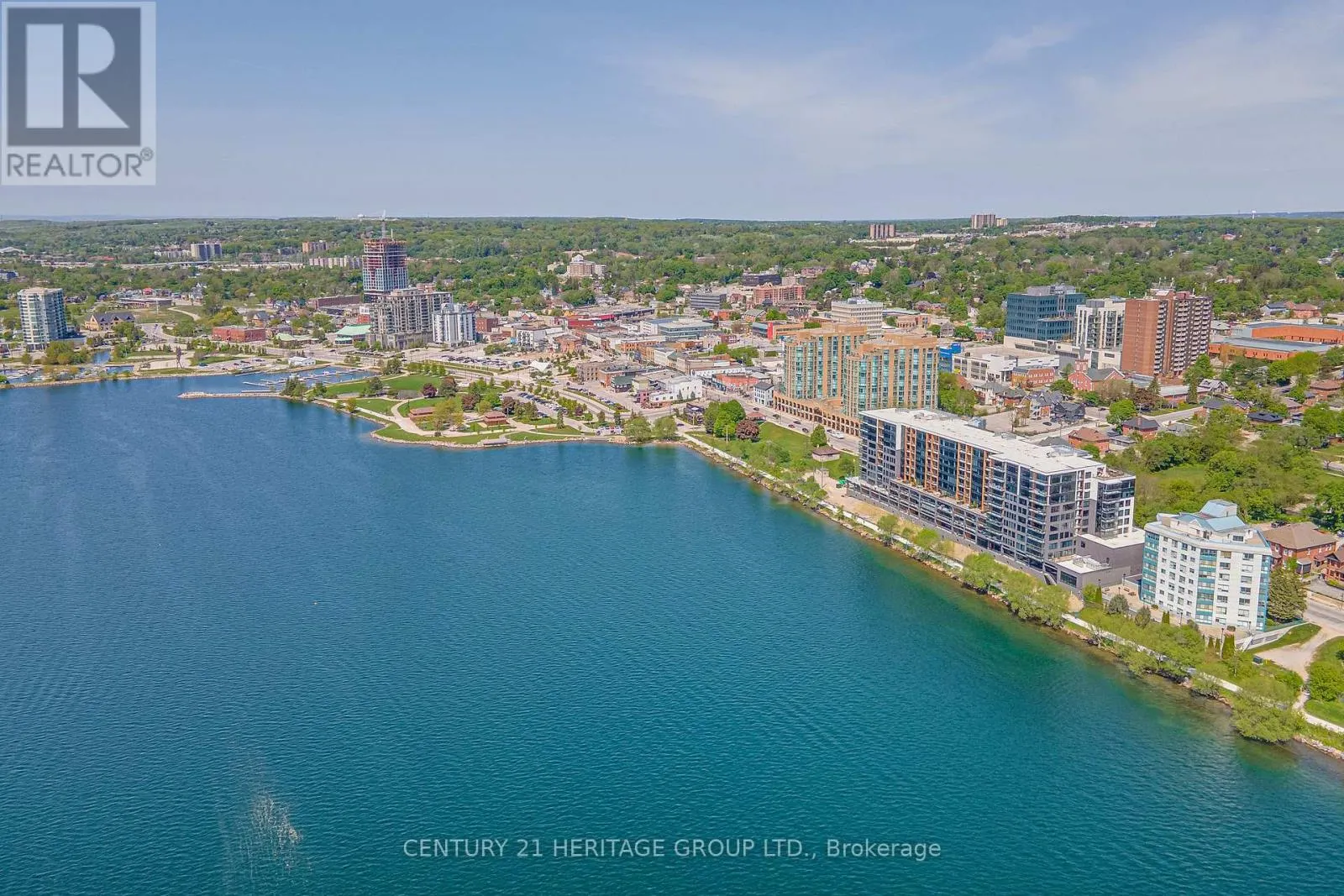922 - 185 DUNLOP STREET E