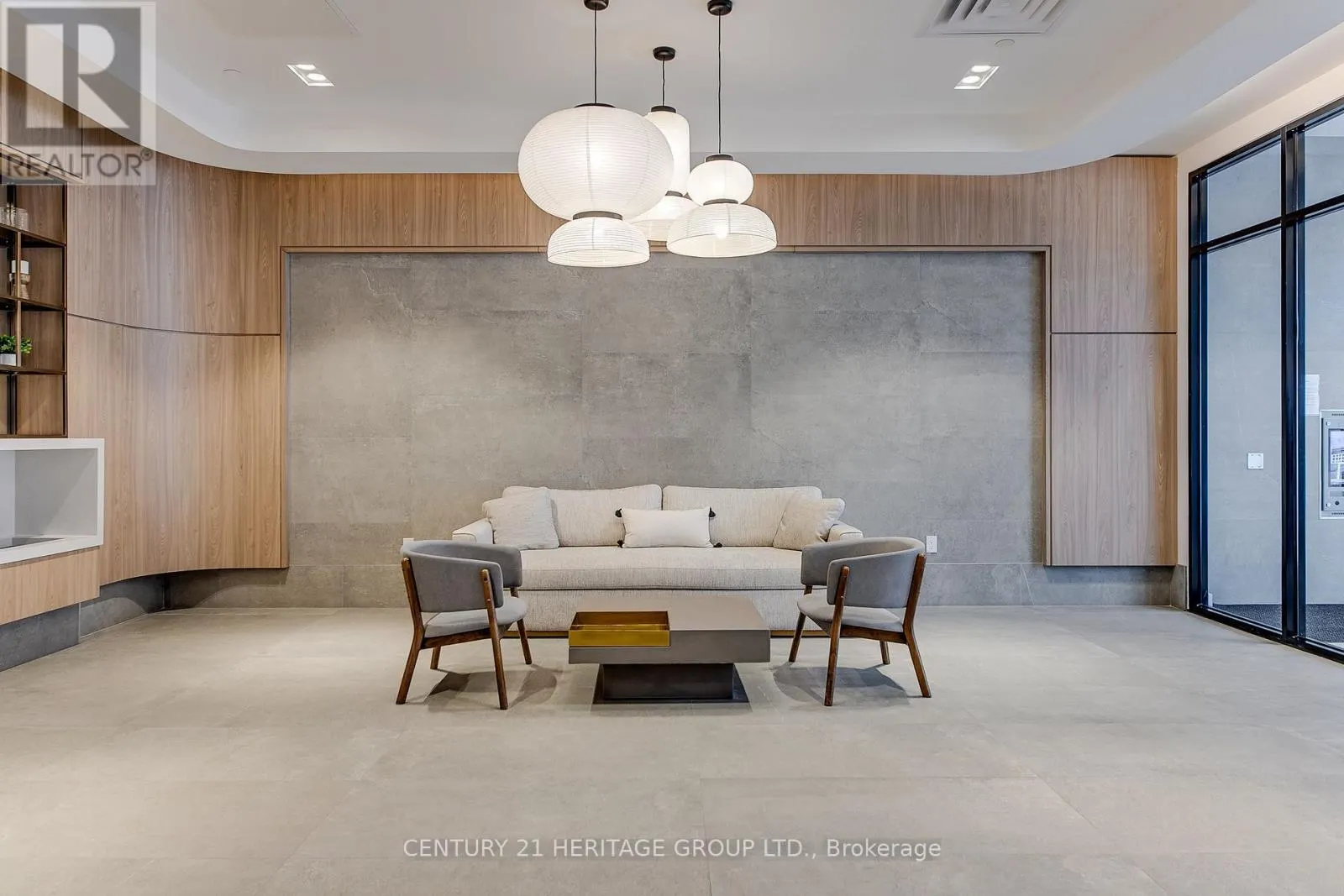 922 - 185 DUNLOP STREET E