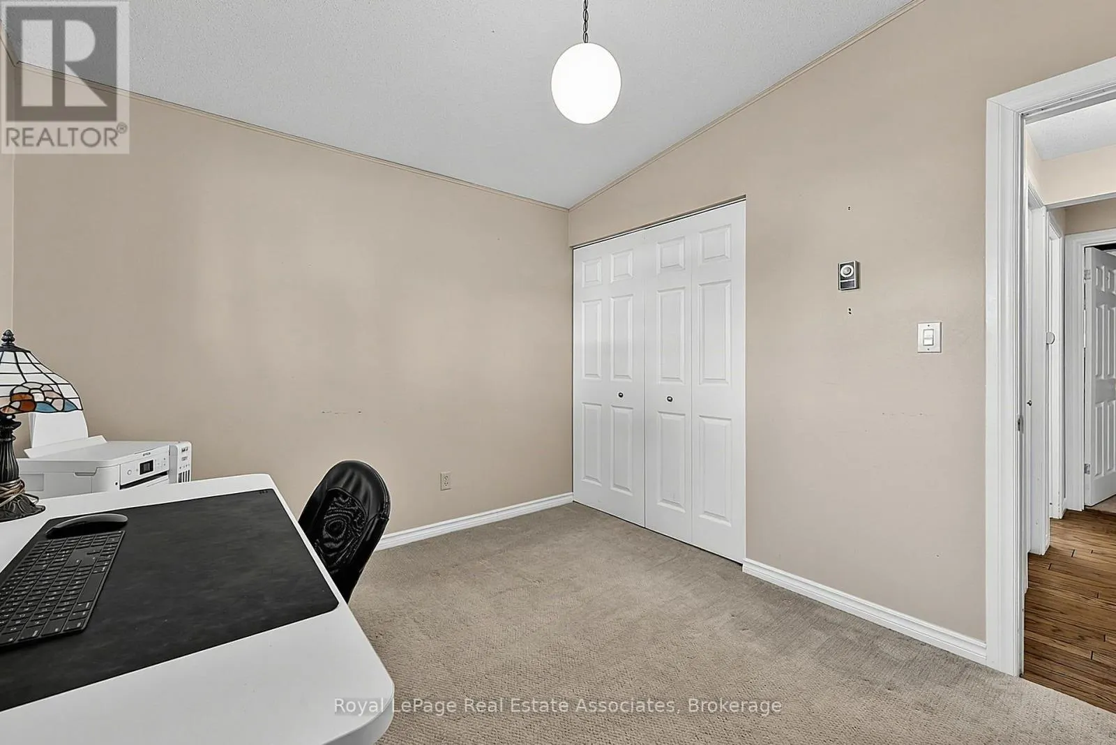 408 MOONEY CRESCENT