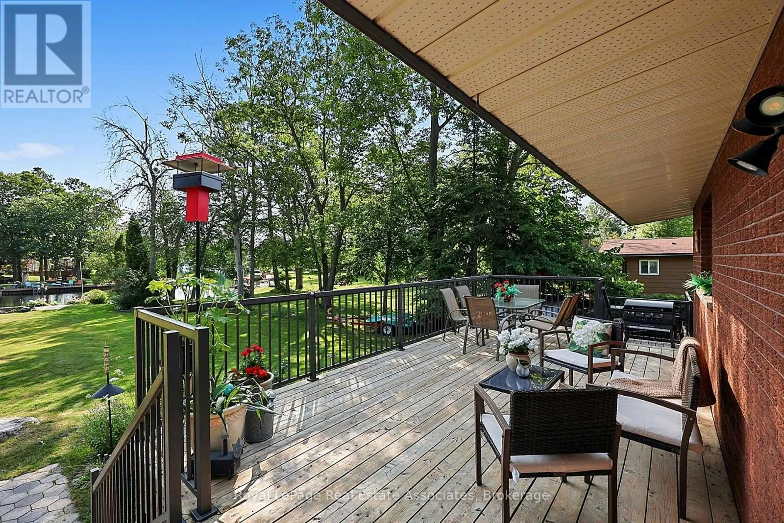 408 MOONEY CRESCENT