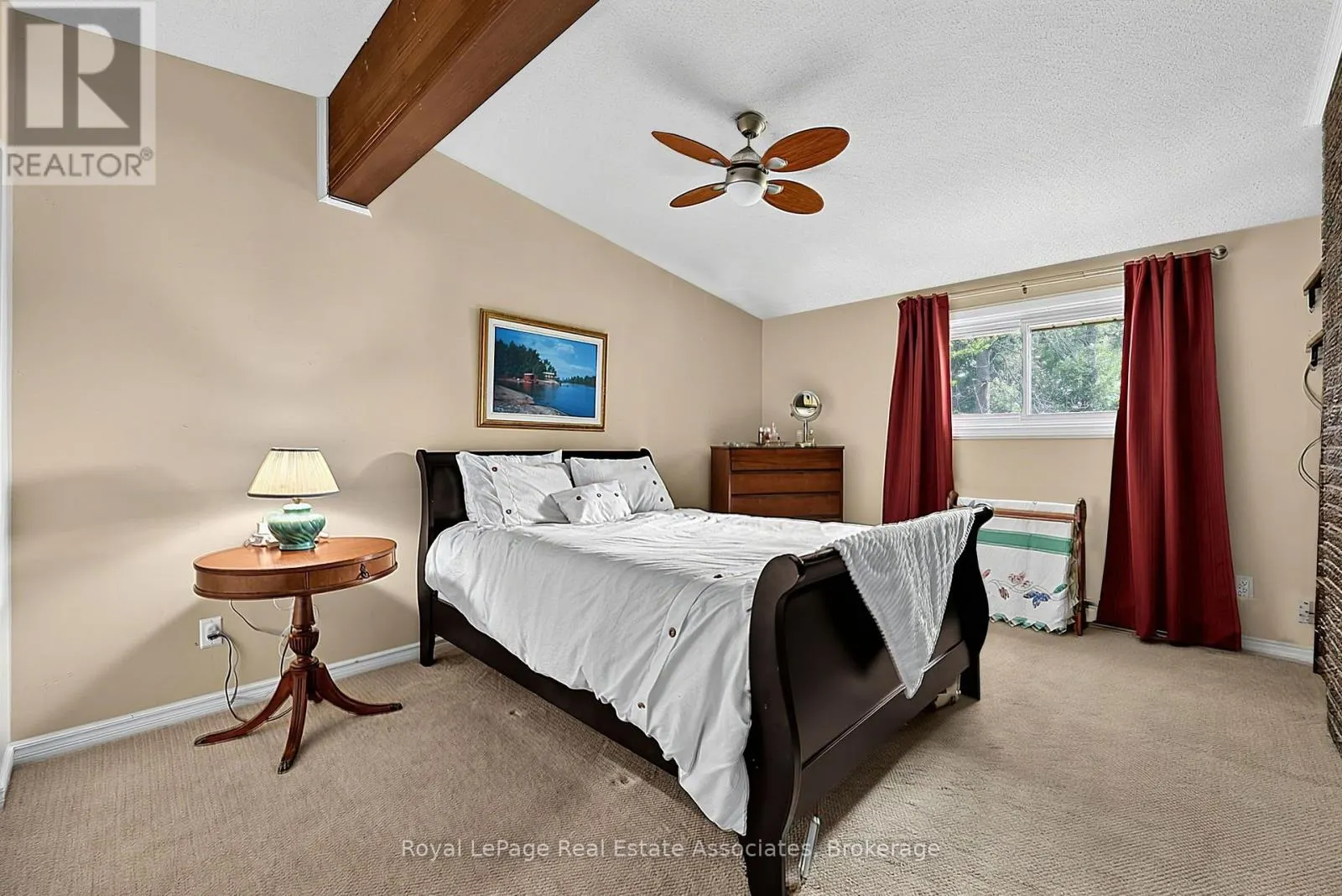 408 MOONEY CRESCENT