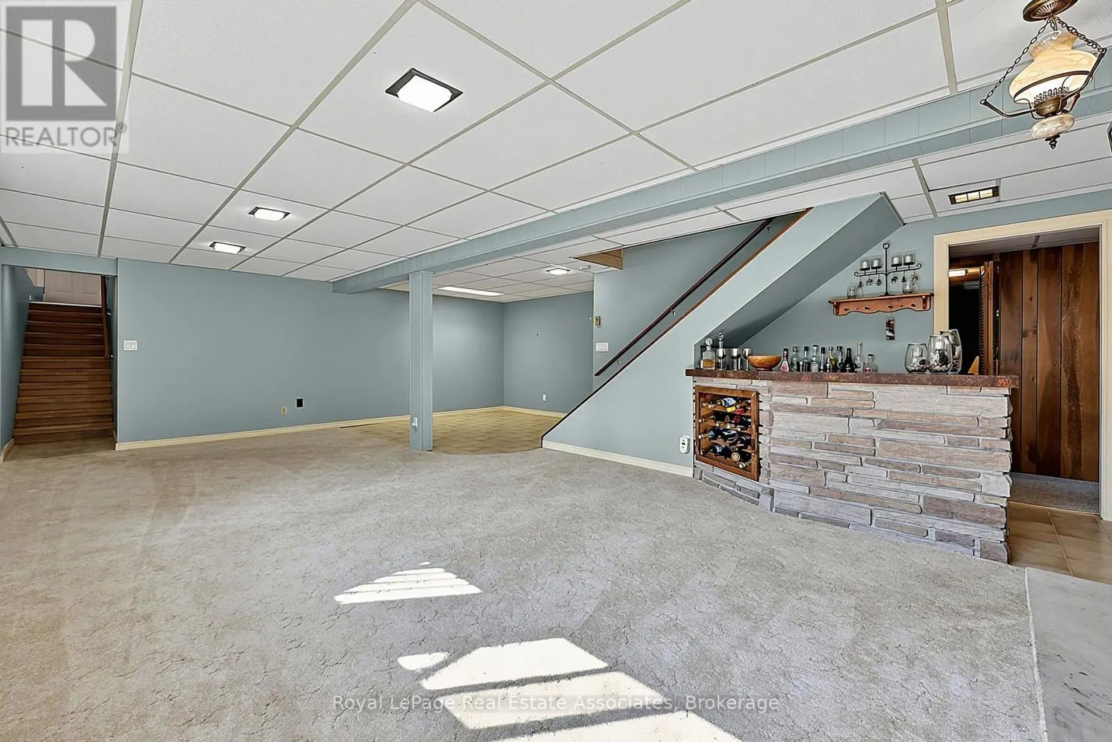 408 MOONEY CRESCENT