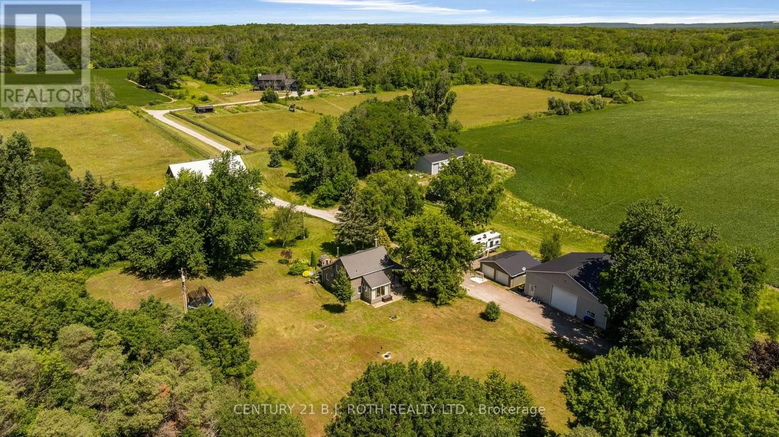 2224 RAINBOW VALLEY ROAD W