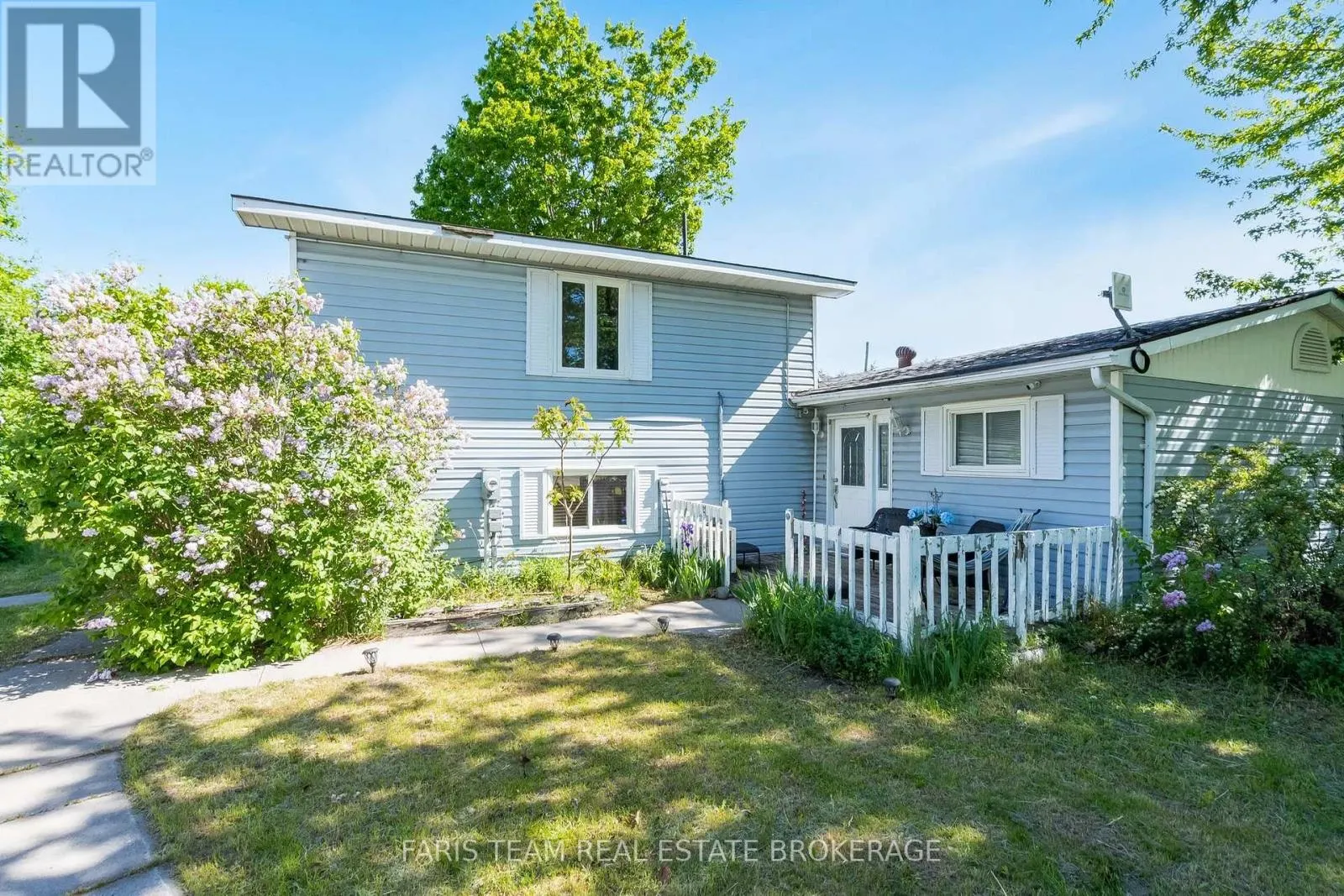 1008 RAINBOW VALLEY ROAD W