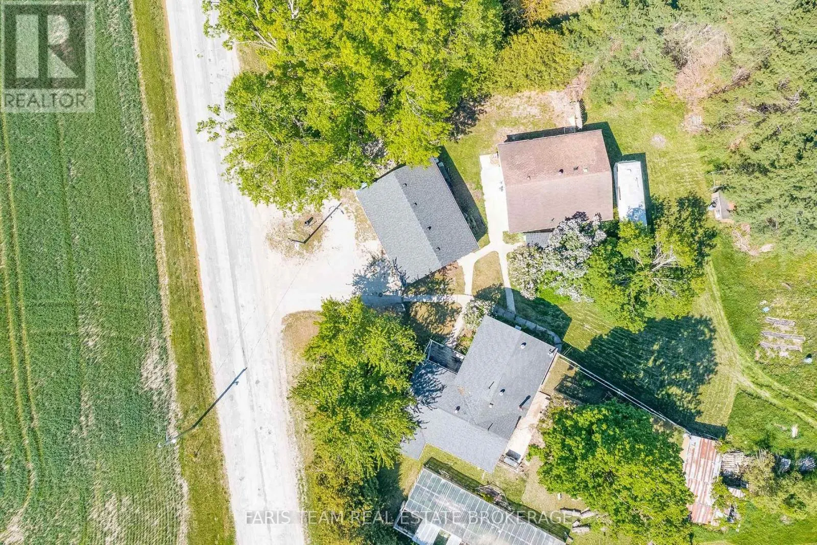 1008 RAINBOW VALLEY ROAD W