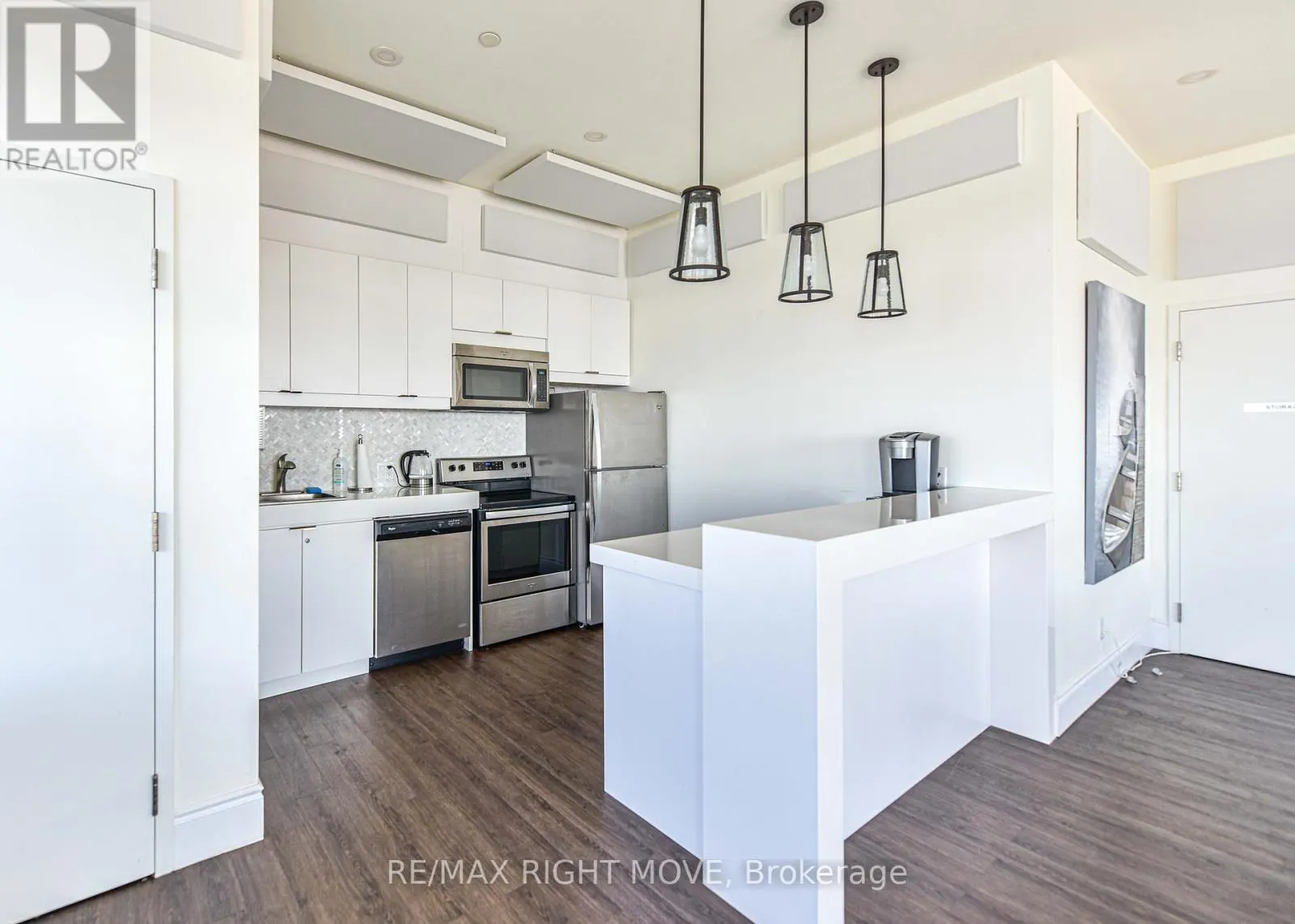 605 - 80 ORCHARD POINT ROAD