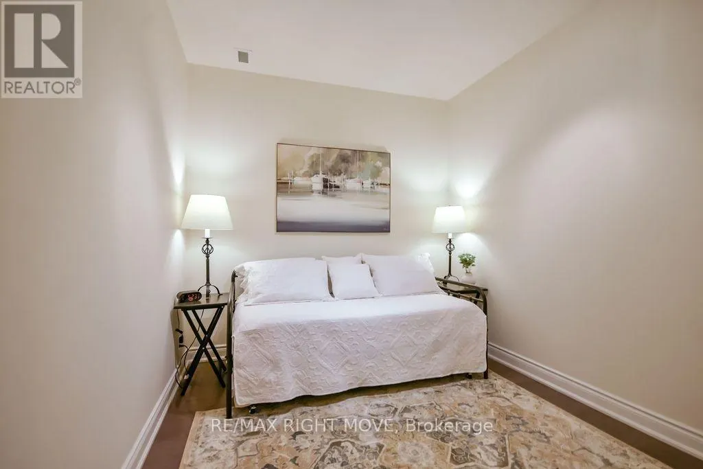 605 - 80 ORCHARD POINT ROAD