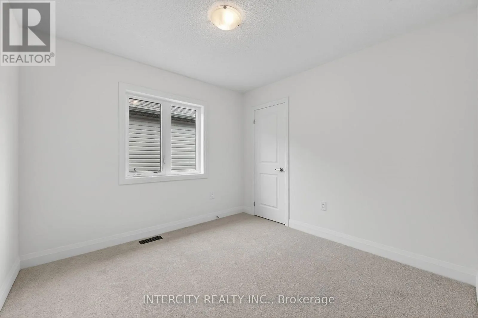 16 LEGACY CIRCLE