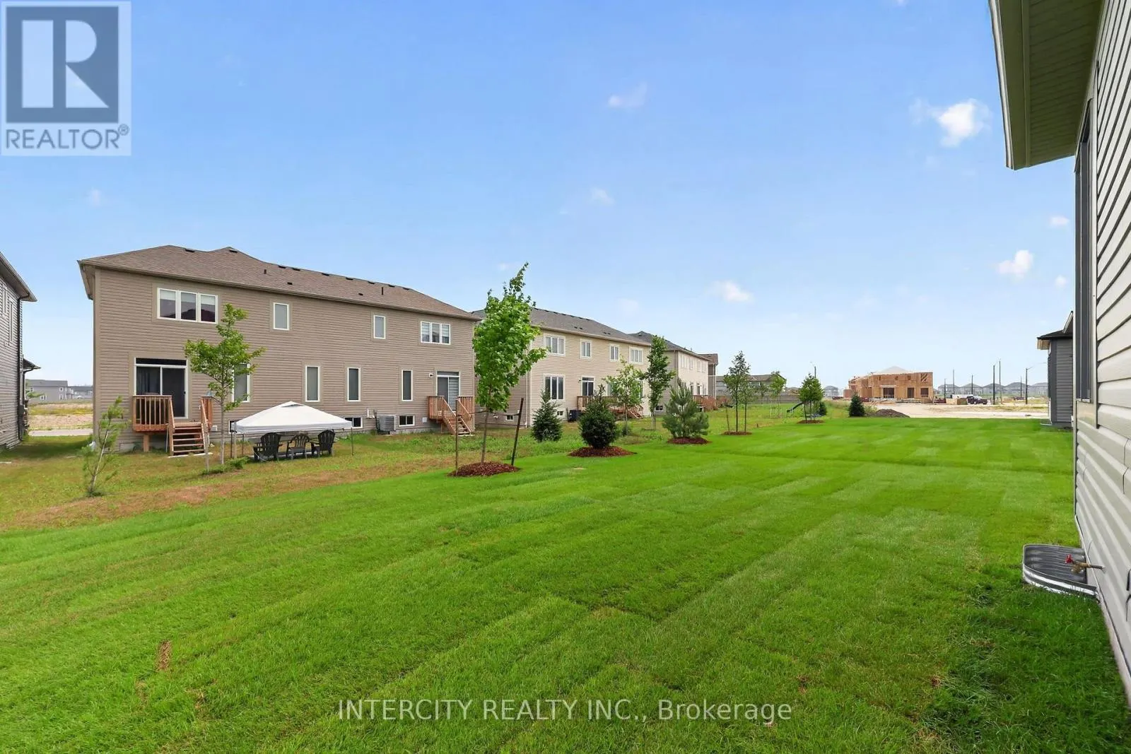 16 LEGACY CIRCLE