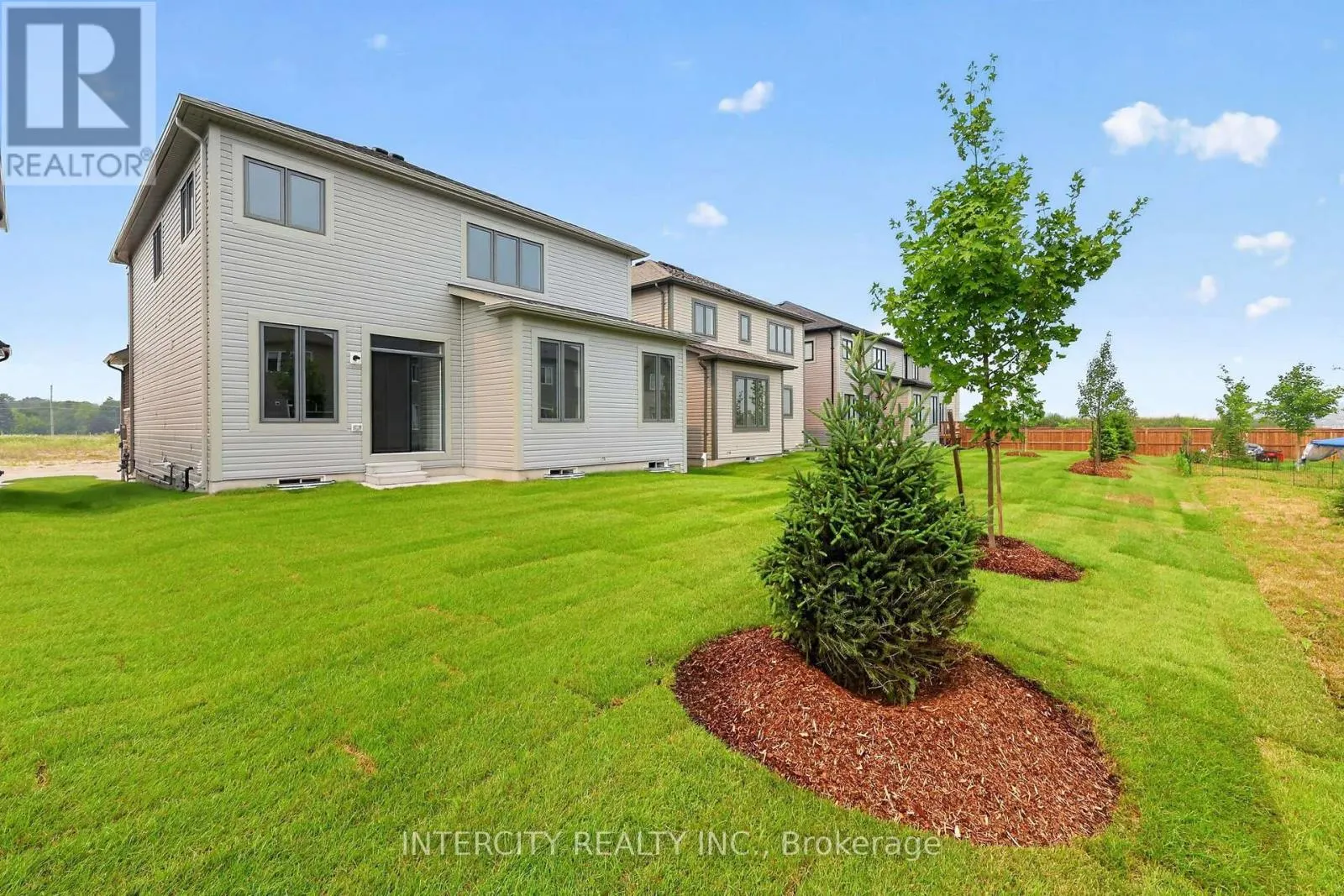 16 LEGACY CIRCLE
