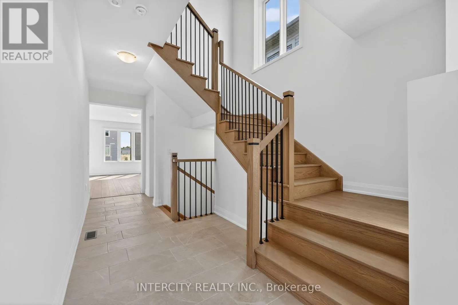 18 LEGACY CIRCLE