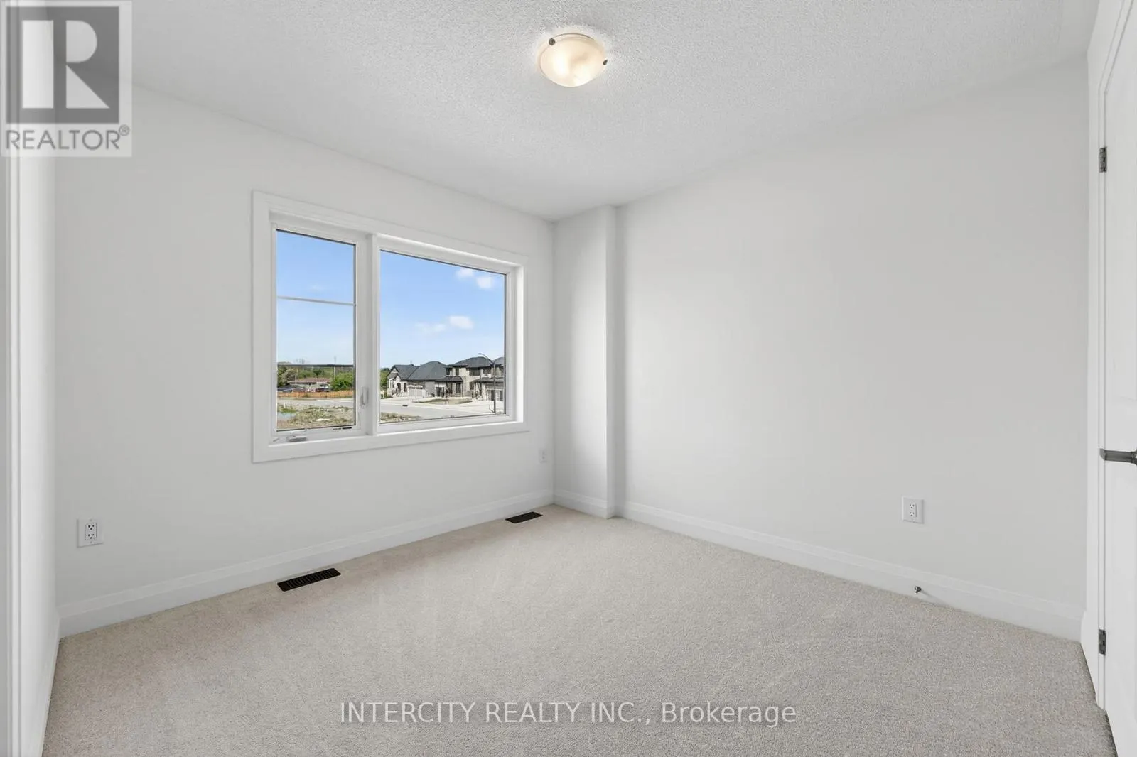 18 LEGACY CIRCLE