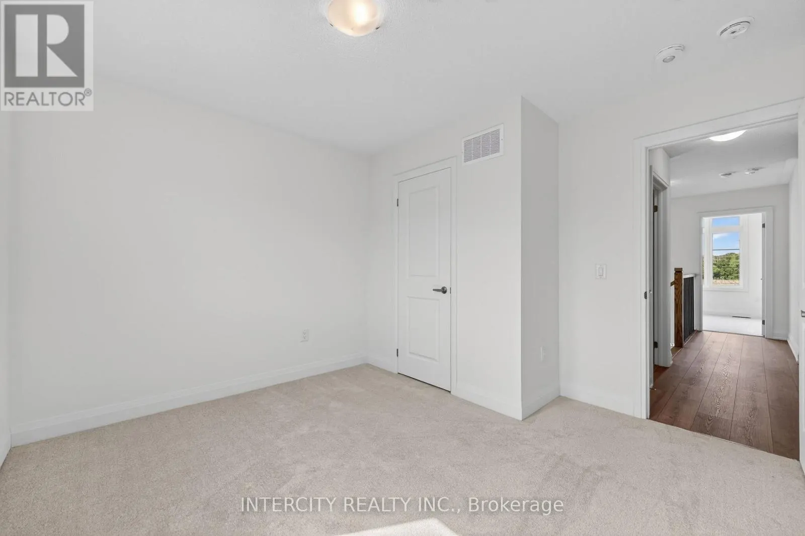 18 LEGACY CIRCLE