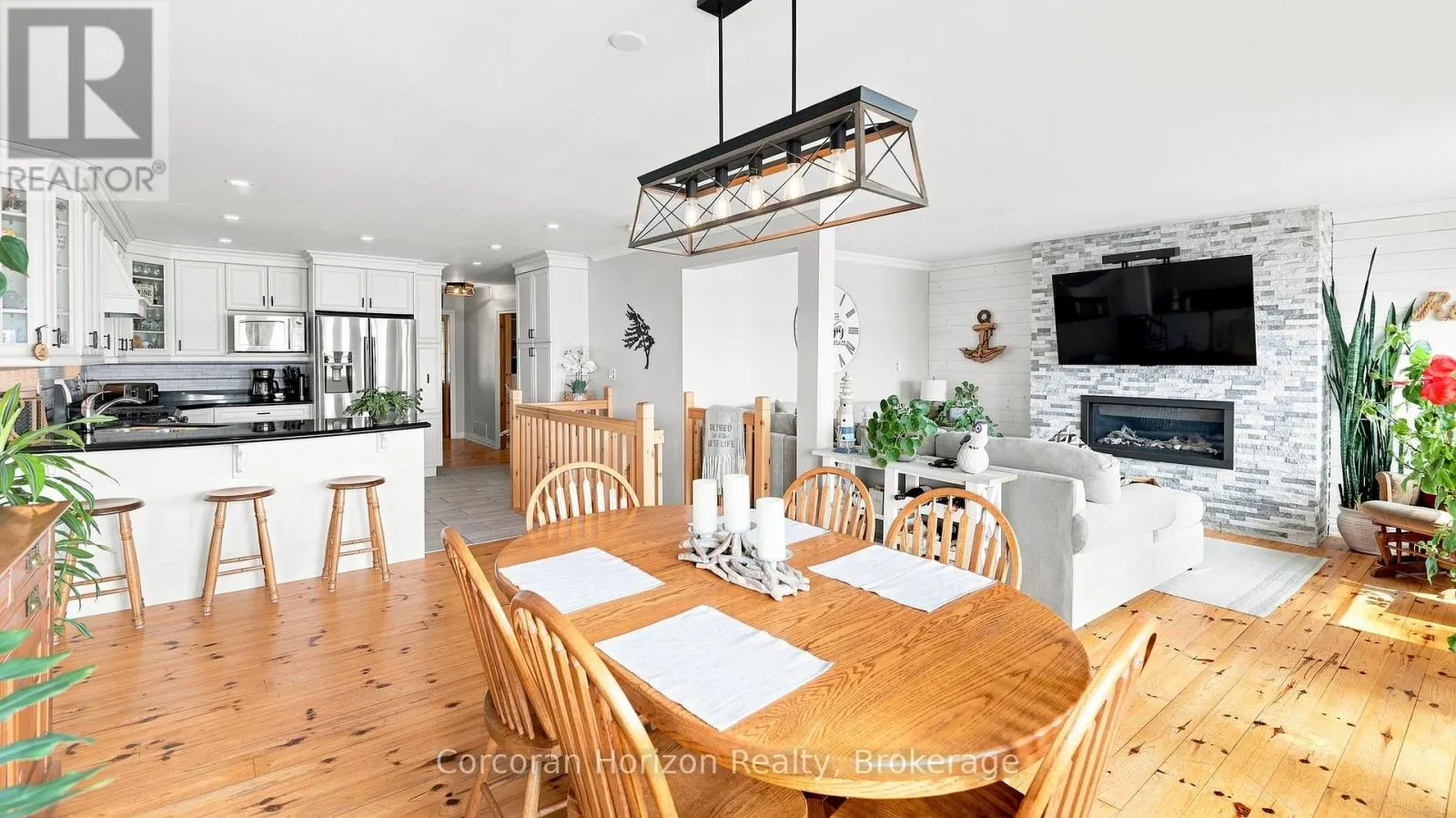 380 ROBINS POINT ROAD