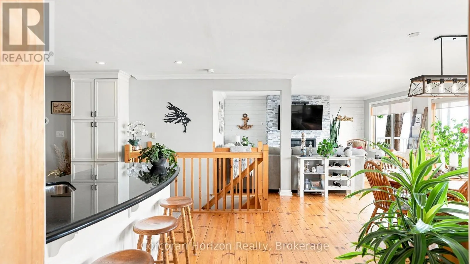 380 ROBINS POINT ROAD