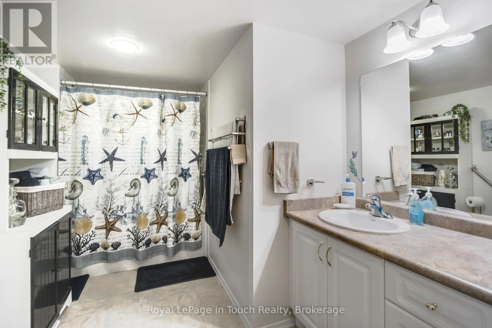 310 - 333 LAFONTAINE ROAD W #310