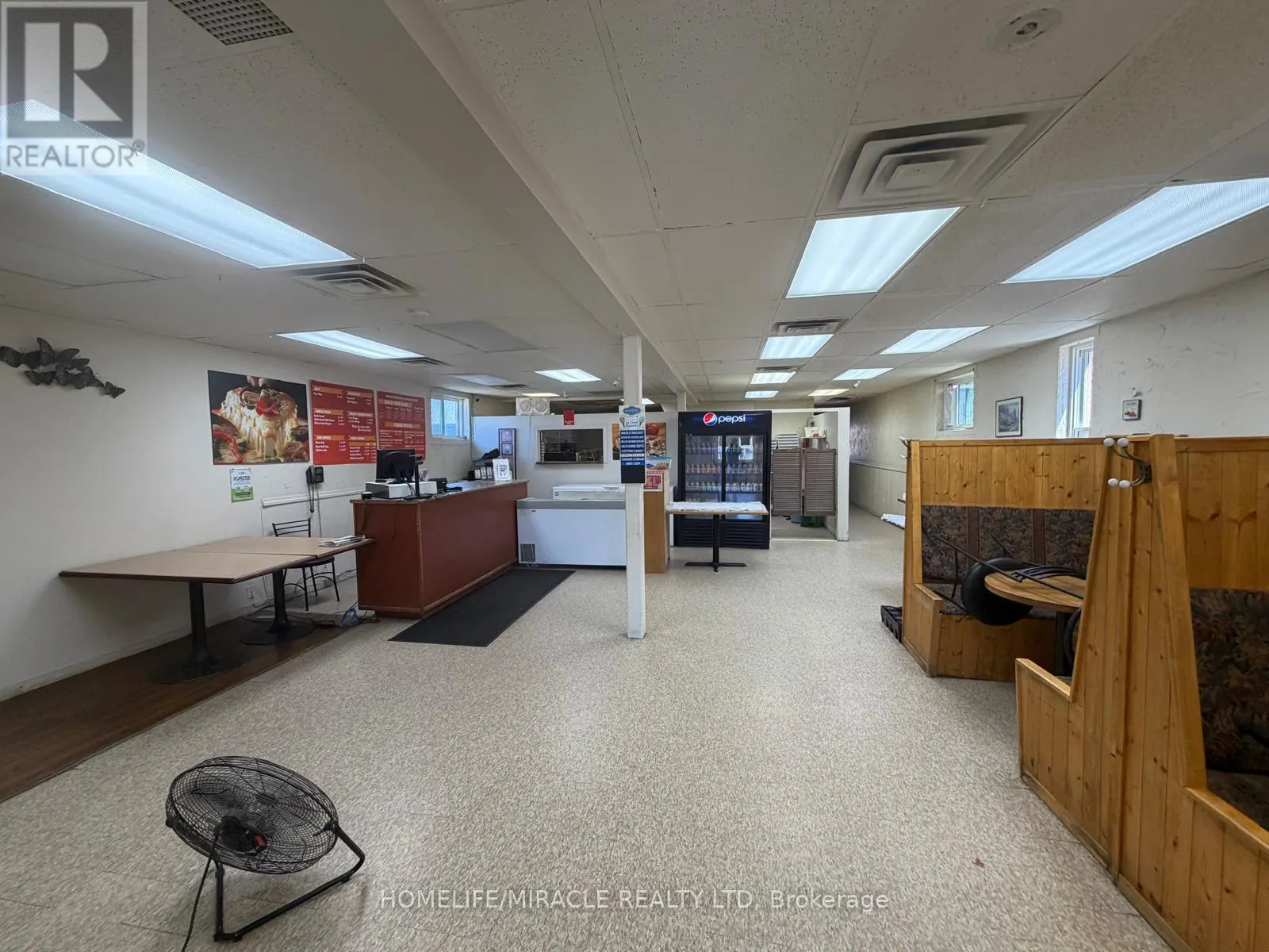13 YONGE STREET S