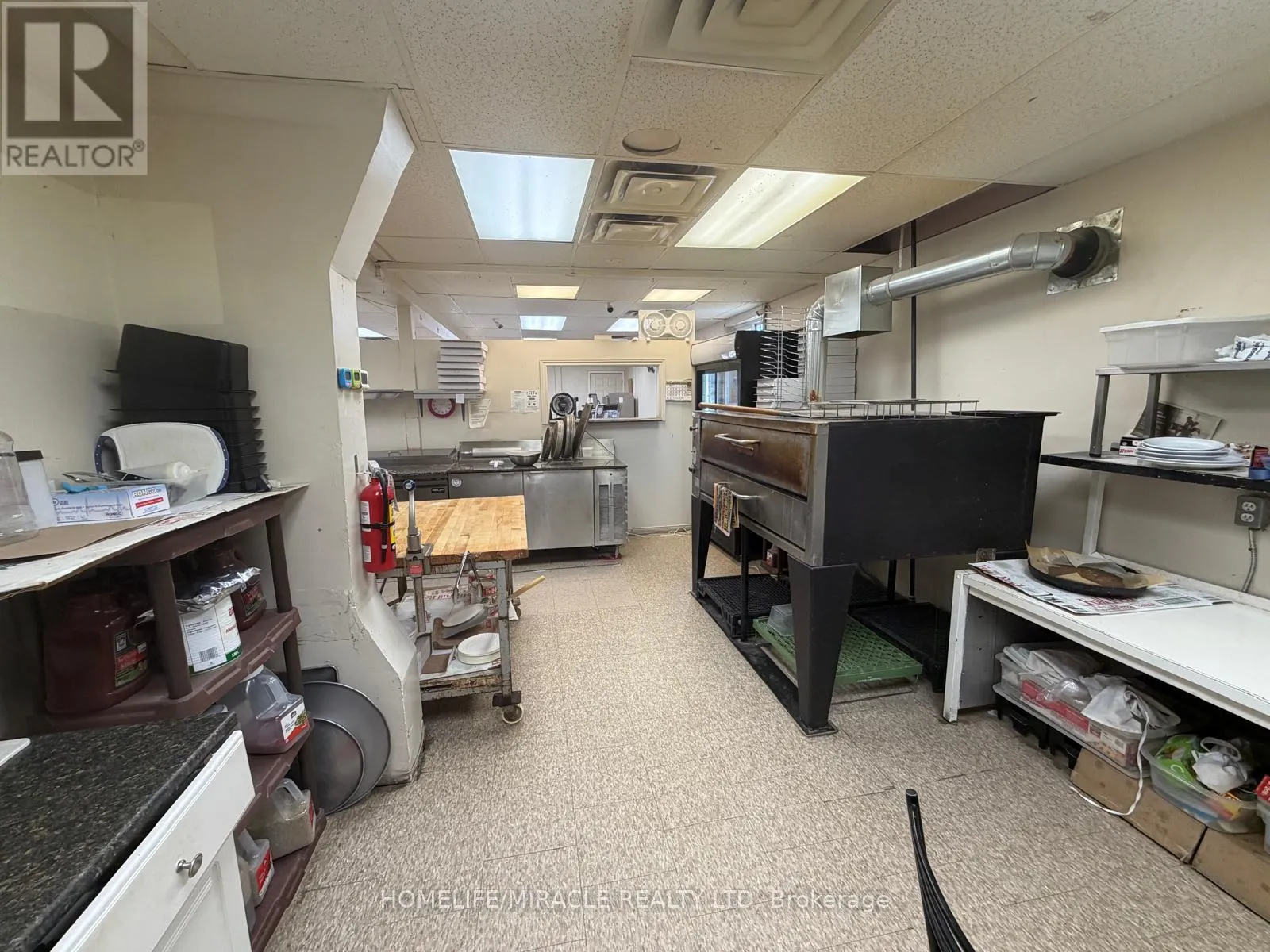 13 YONGE STREET S