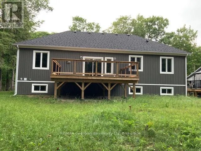 5 OAKWOOD AVENUE N