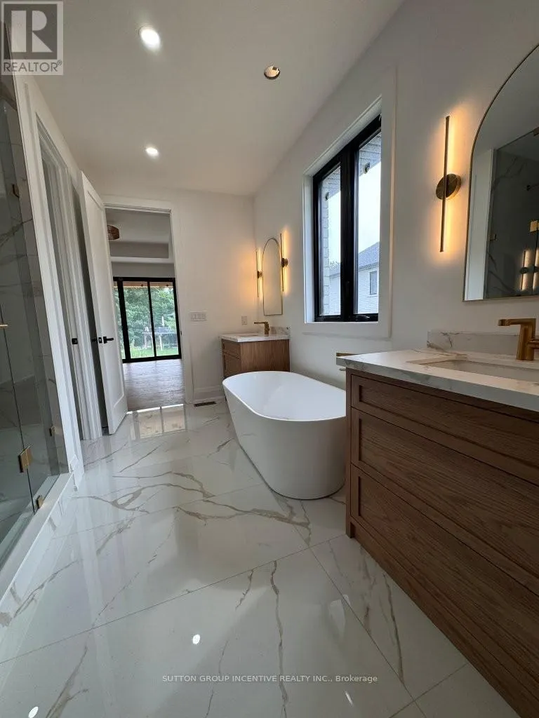 5 JEAN MILLER COURT