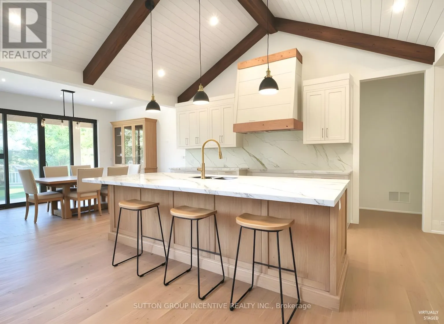 5 JEAN MILLER COURT