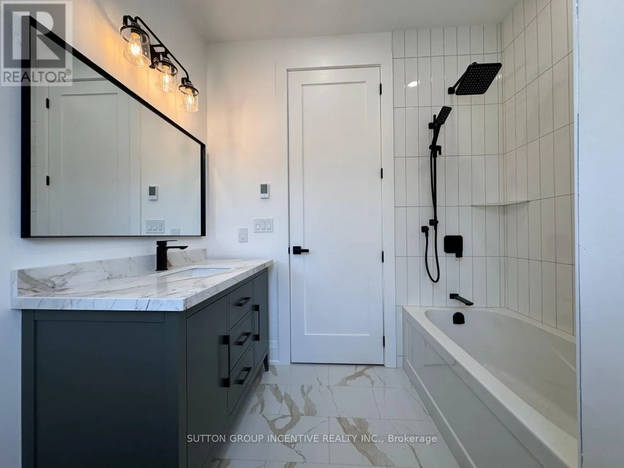 5 JEAN MILLER COURT