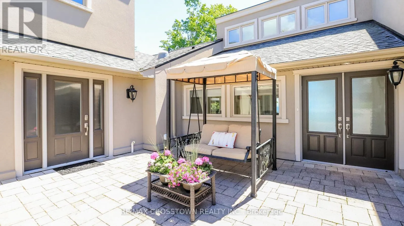 183 LAKESHORE ROAD W
