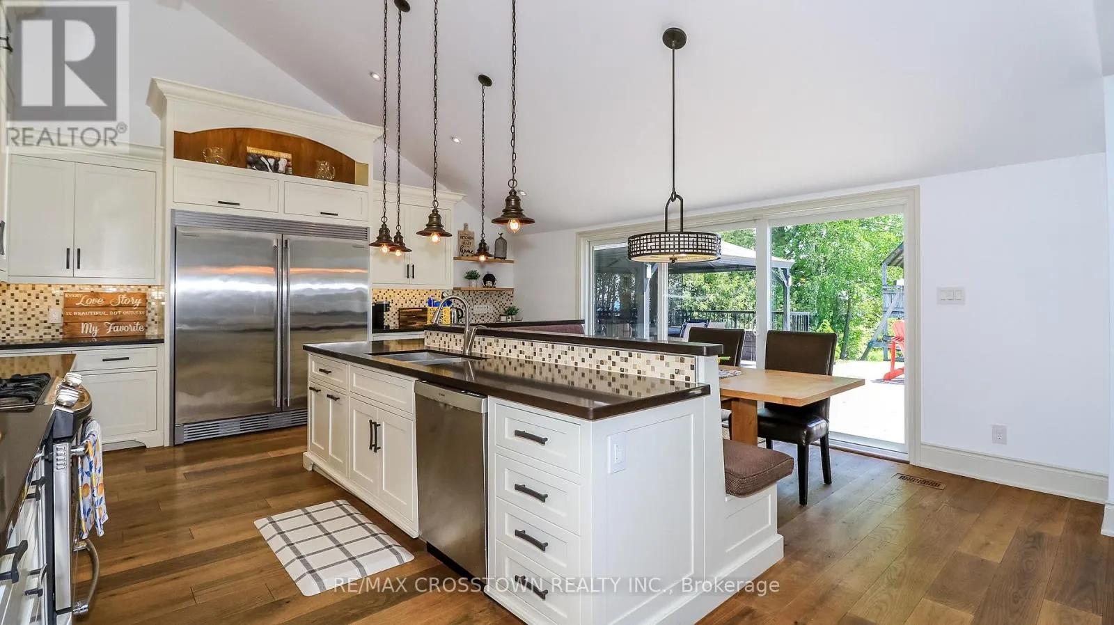 183 LAKESHORE ROAD W