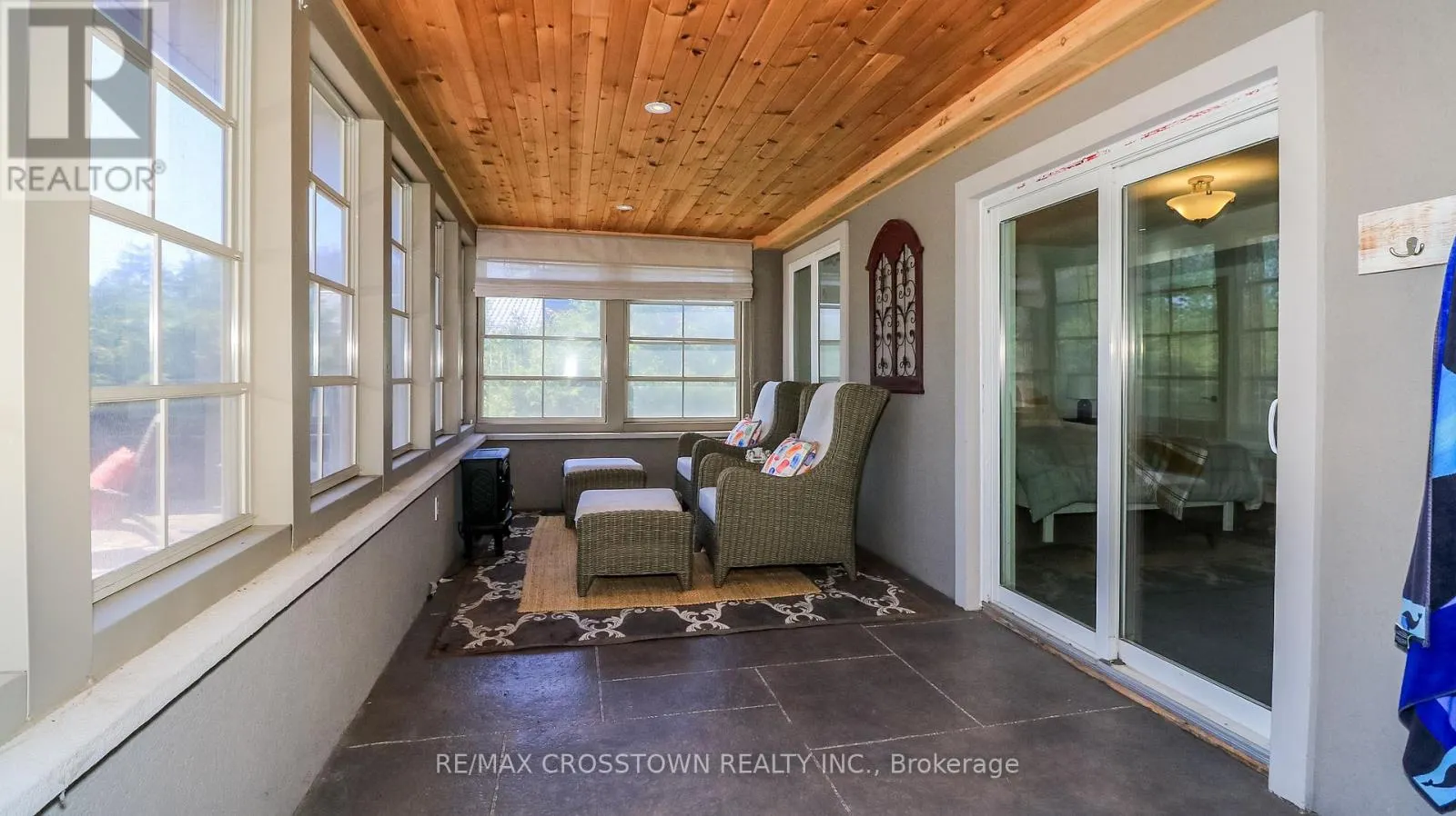183 LAKESHORE ROAD W