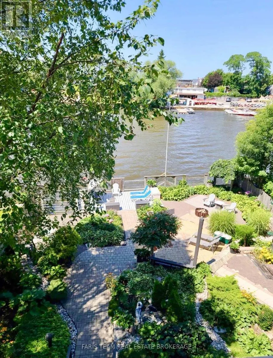 60 RIVER AVENUE CRESCENT