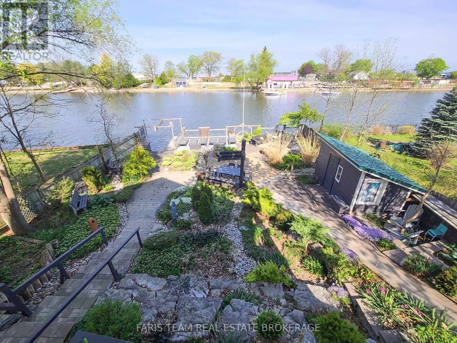 60 RIVER AVENUE CRESCENT