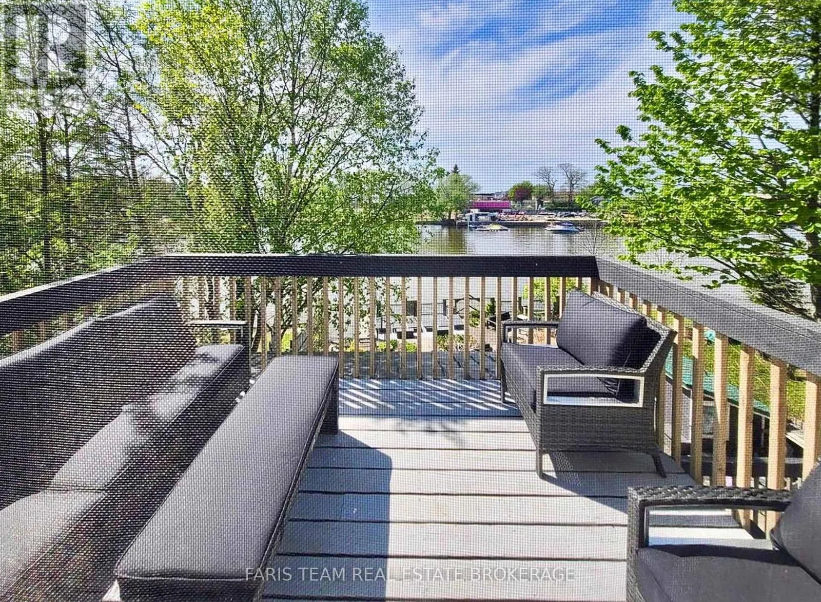 60 RIVER AVENUE CRESCENT