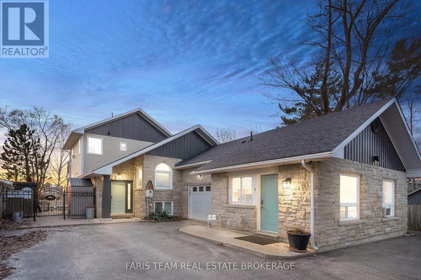 60 RIVER AVENUE CRESCENT