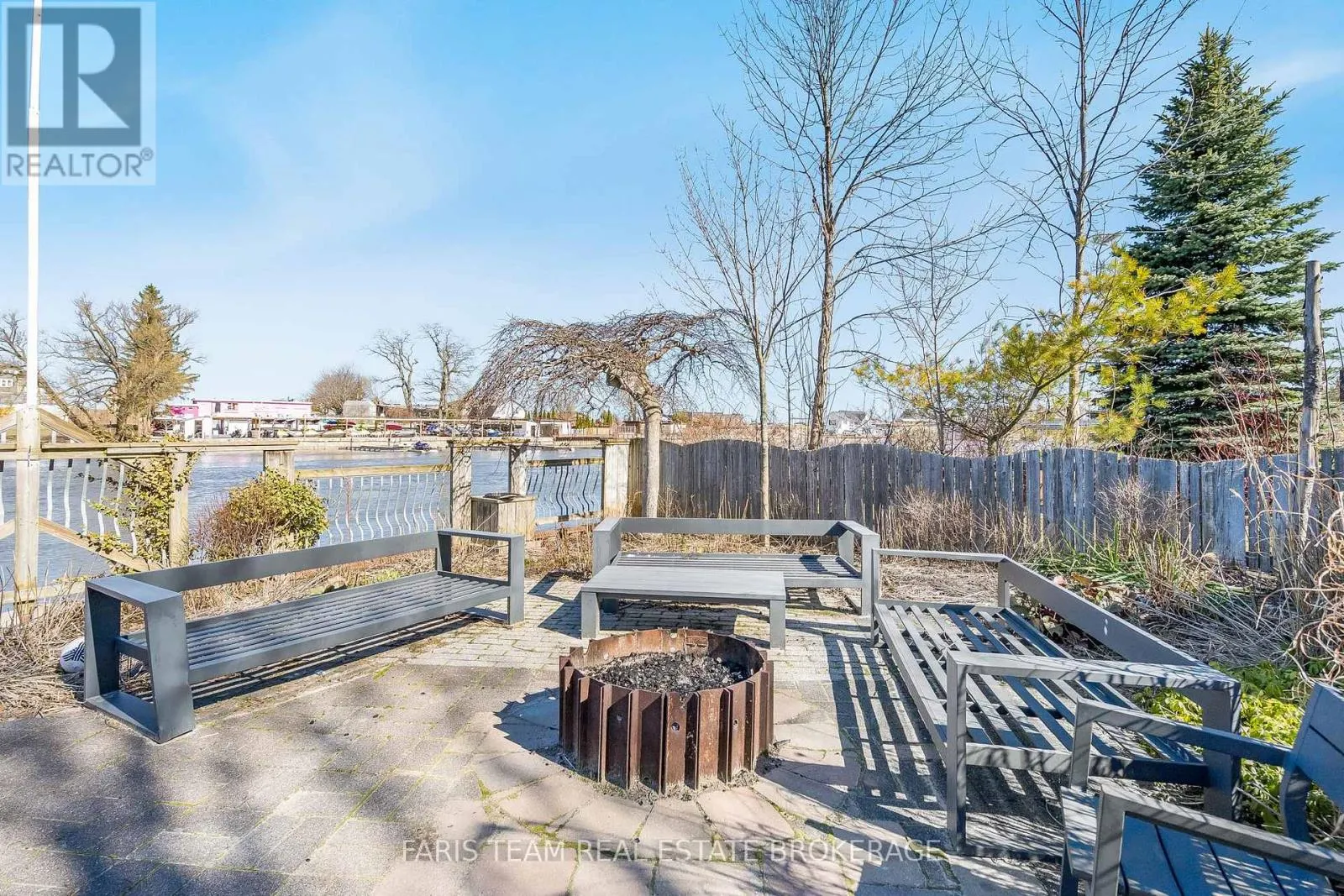 60 RIVER AVENUE CRESCENT