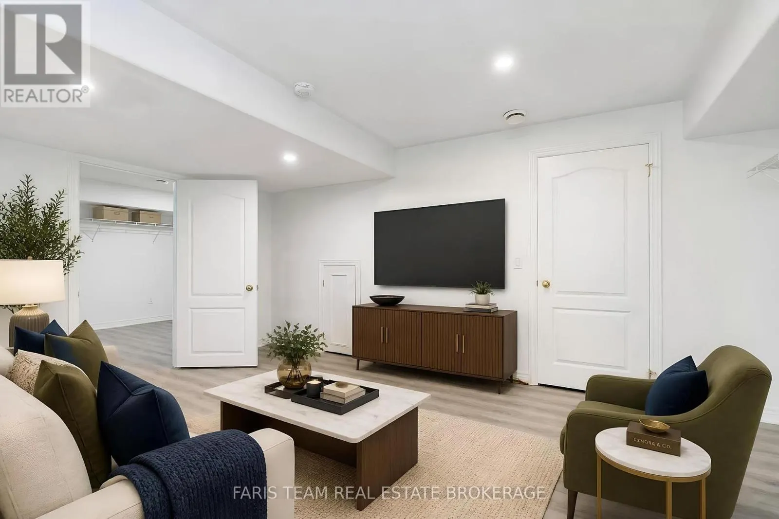 2 VANESSA DRIVE