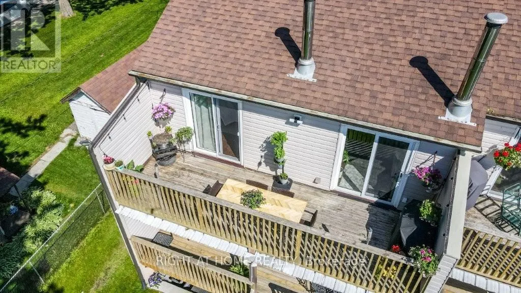 201 - 43 OLIVE CRESCENT