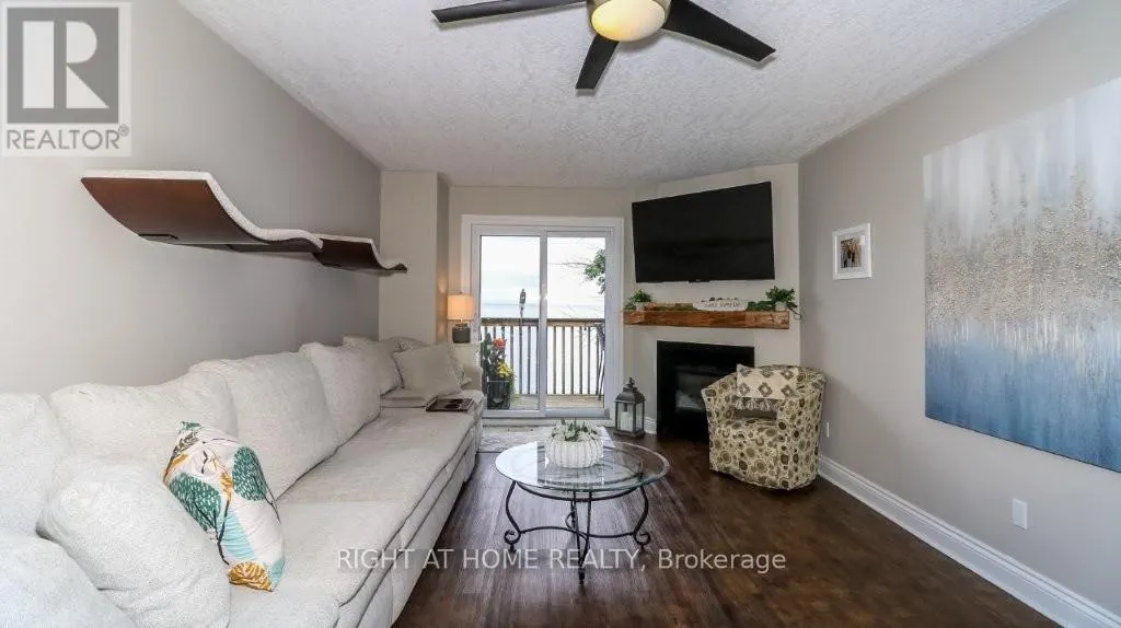 201 - 43 OLIVE CRESCENT