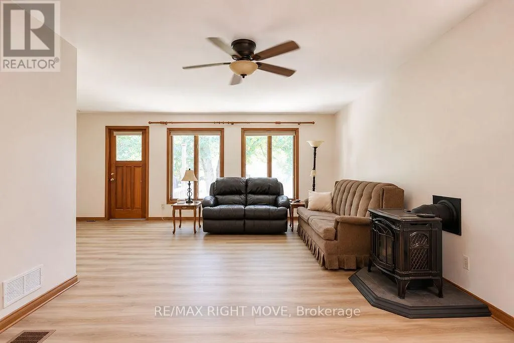 3263 SHOREVIEW DRIVE