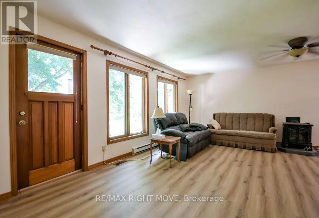 3263 SHOREVIEW DRIVE