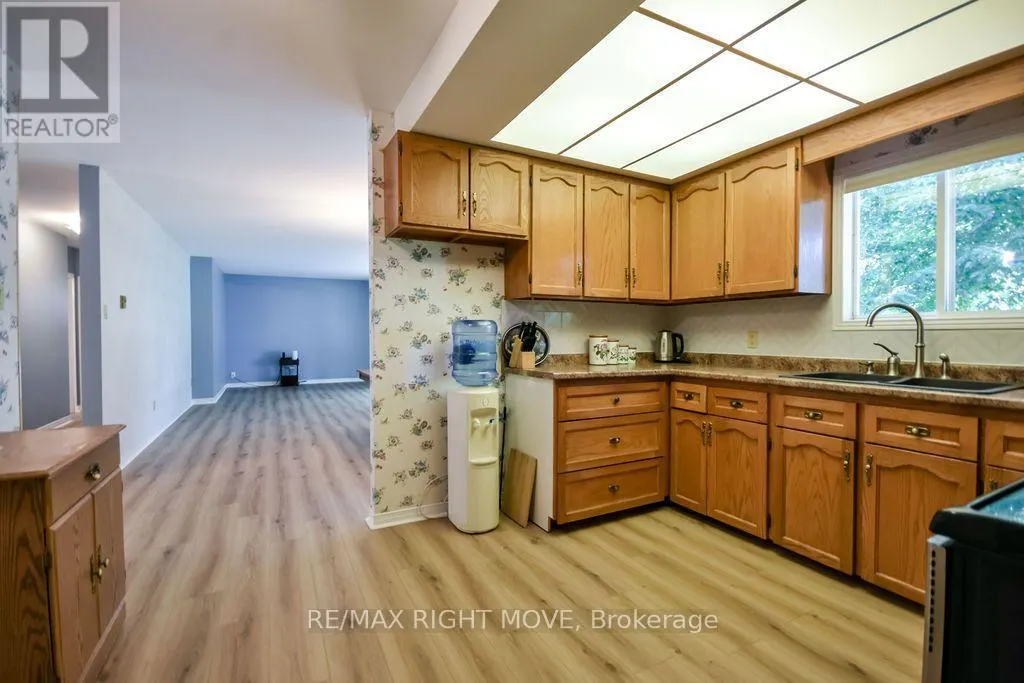 3263 SHOREVIEW DRIVE