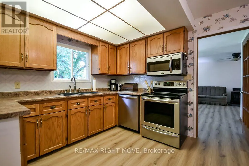 3263 SHOREVIEW DRIVE