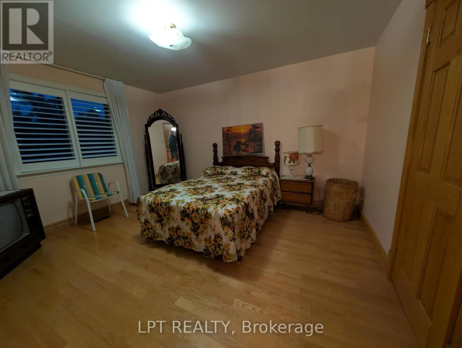 47 PARKSIDE DRIVE