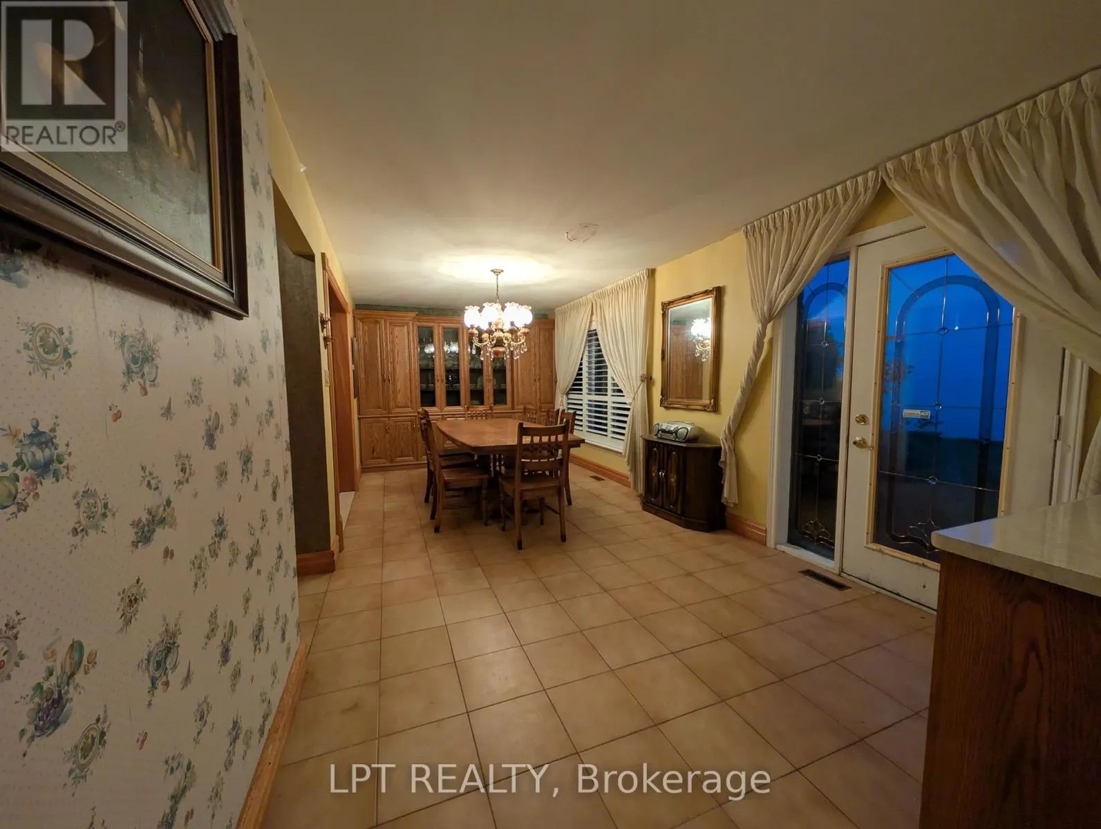 47 PARKSIDE DRIVE