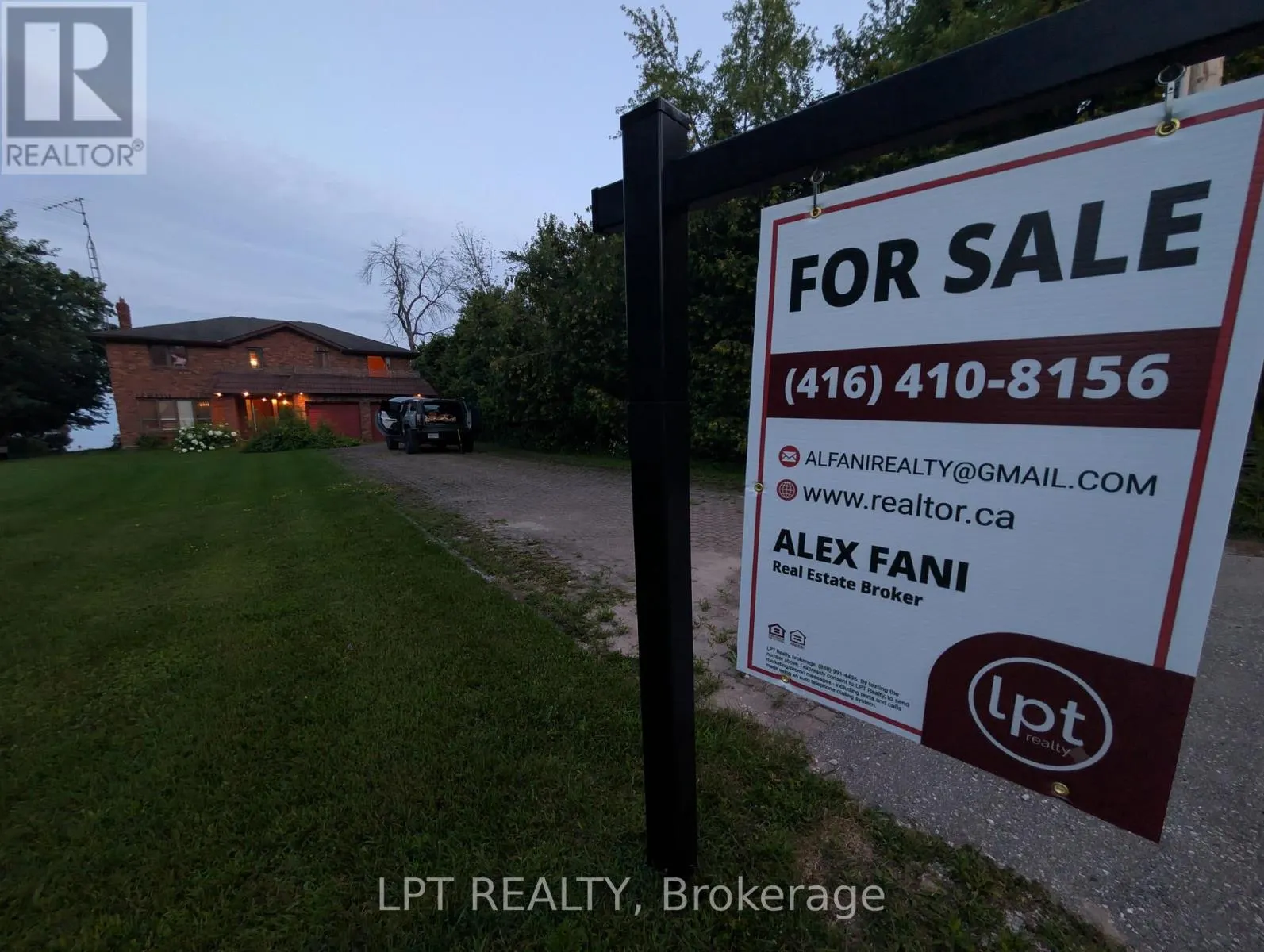 47 PARKSIDE DRIVE